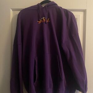 Pull à capuche violet